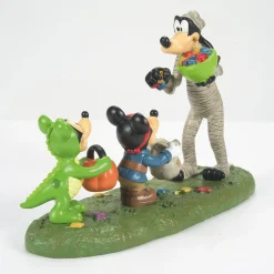 Halloween Treats From Goofy