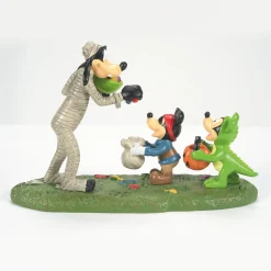 Halloween Treats From Goofy