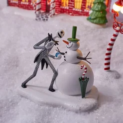 Jack Sees His First Snowman